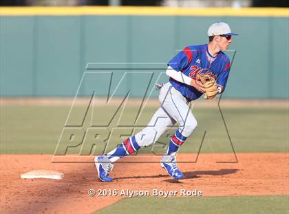Thumbnail 1 in Chaminade vs. Walton (National High School Invitational)  photogallery.