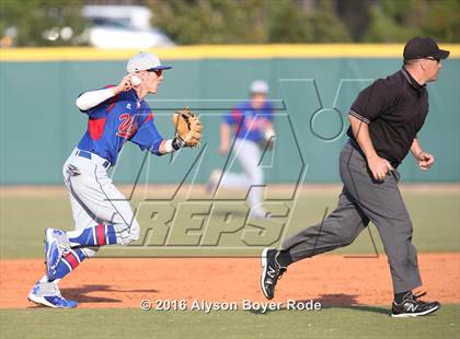 Thumbnail 2 in Chaminade vs. Walton (National High School Invitational)  photogallery.