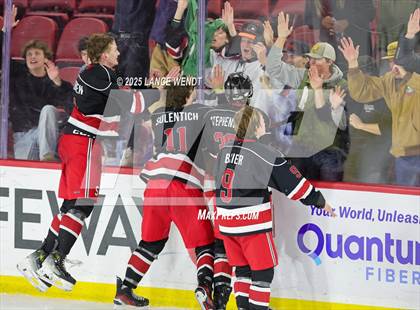 Thumbnail 1 in Steamboat Springs vs. Glenwood Springs (CHSAA 4A Final) photogallery.