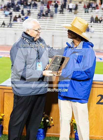 Thumbnail 3 in CIF State Track and Field Championships (Boys Awards) photogallery.