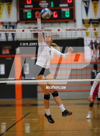 Thumbnail 1 in Pleasant Valley @ Roseville photogallery.