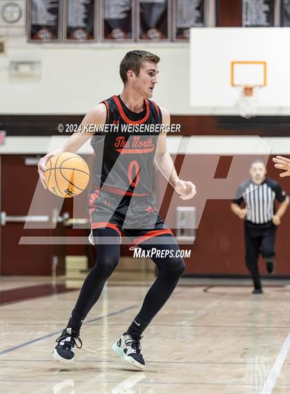 Thumbnail 1 in North vs. Hanford photogallery.