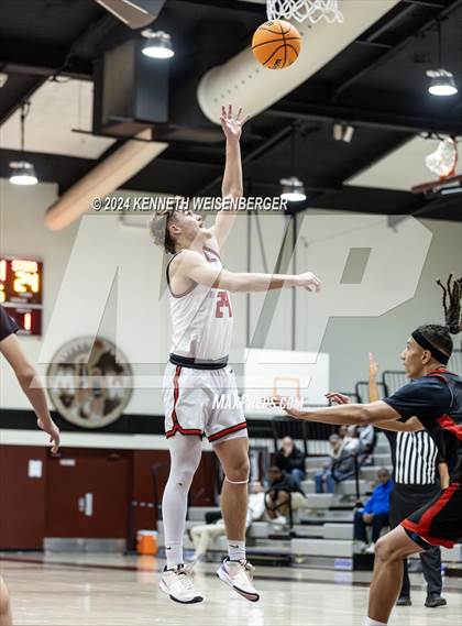 Thumbnail 3 in North vs. Hanford photogallery.