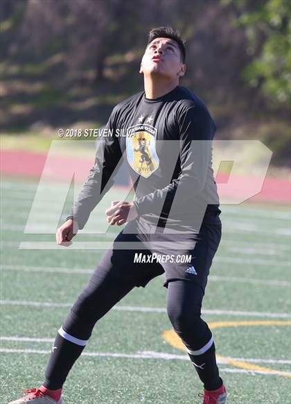 Thumbnail 2 in San Diego vs. San Ysidro (San Diego Holiday Tournament) photogallery.