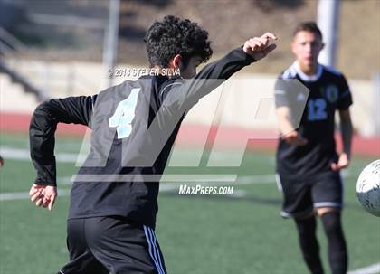 Thumbnail 2 in San Diego vs. San Ysidro (San Diego Holiday Tournament) photogallery.