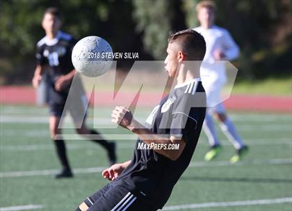 Thumbnail 3 in San Diego vs. San Ysidro (San Diego Holiday Tournament) photogallery.