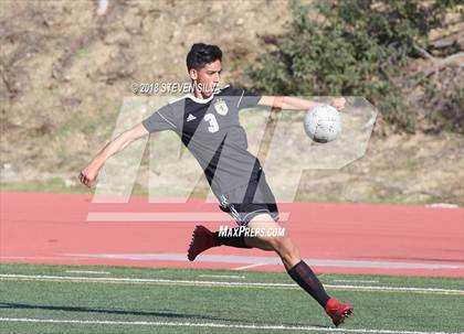 Thumbnail 2 in San Diego vs. San Ysidro (San Diego Holiday Tournament) photogallery.