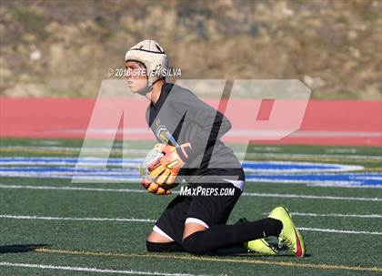 Thumbnail 2 in San Diego vs. San Ysidro (San Diego Holiday Tournament) photogallery.