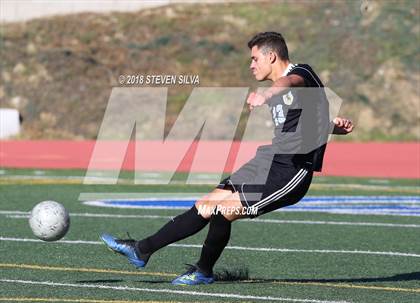Thumbnail 2 in San Diego vs. San Ysidro (San Diego Holiday Tournament) photogallery.