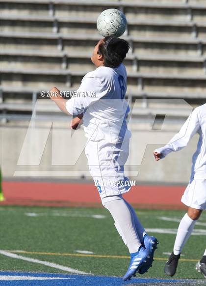 Thumbnail 2 in San Diego vs. San Ysidro (San Diego Holiday Tournament) photogallery.