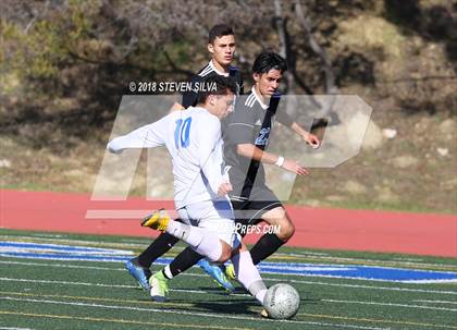 Thumbnail 2 in San Diego vs. San Ysidro (San Diego Holiday Tournament) photogallery.