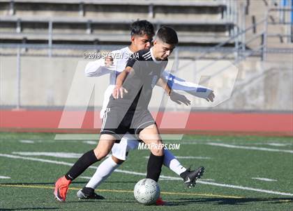 Thumbnail 1 in San Diego vs. San Ysidro (San Diego Holiday Tournament) photogallery.