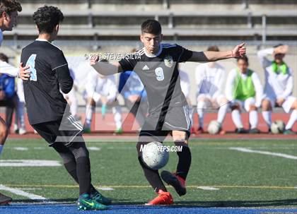 Thumbnail 2 in San Diego vs. San Ysidro (San Diego Holiday Tournament) photogallery.