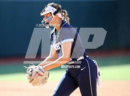 Thumbnail 2 in Bullard vs. Sweeny (UIL 4A Softball Semifinal) photogallery.