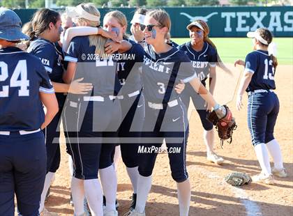 Thumbnail 2 in Bullard vs. Sweeny (UIL 4A Softball Semifinal) photogallery.