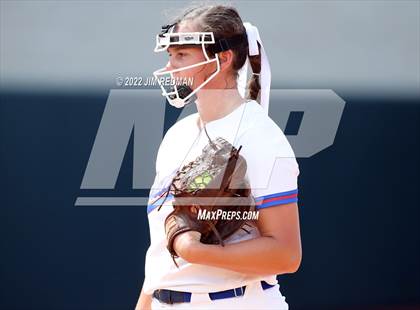 Thumbnail 1 in Bullard vs. Sweeny (UIL 4A Softball Semifinal) photogallery.