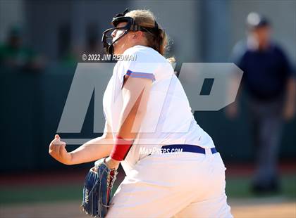 Thumbnail 2 in Bullard vs. Sweeny (UIL 4A Softball Semifinal) photogallery.