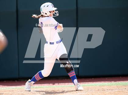Thumbnail 2 in Bullard vs. Sweeny (UIL 4A Softball Semifinal) photogallery.
