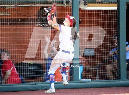 Thumbnail 3 in Bullard vs. Sweeny (UIL 4A Softball Semifinal) photogallery.