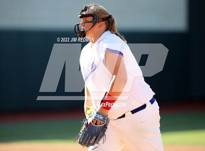 Thumbnail 3 in Bullard vs. Sweeny (UIL 4A Softball Semifinal) photogallery.