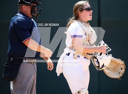 Thumbnail 3 in Bullard vs. Sweeny (UIL 4A Softball Semifinal) photogallery.