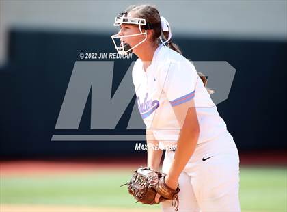 Thumbnail 2 in Bullard vs. Sweeny (UIL 4A Softball Semifinal) photogallery.