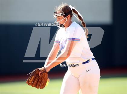 Thumbnail 2 in Bullard vs. Sweeny (UIL 4A Softball Semifinal) photogallery.