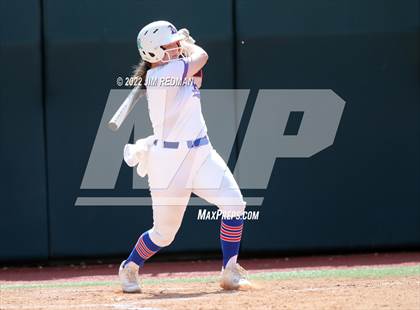 Thumbnail 2 in Bullard vs. Sweeny (UIL 4A Softball Semifinal) photogallery.