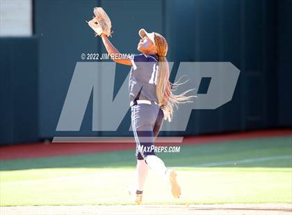Thumbnail 1 in Bullard vs. Sweeny (UIL 4A Softball Semifinal) photogallery.