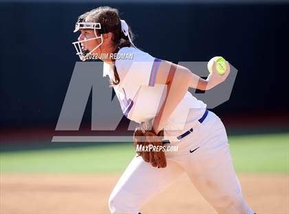 Thumbnail 2 in Bullard vs. Sweeny (UIL 4A Softball Semifinal) photogallery.