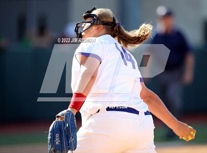 Thumbnail 1 in Bullard vs. Sweeny (UIL 4A Softball Semifinal) photogallery.