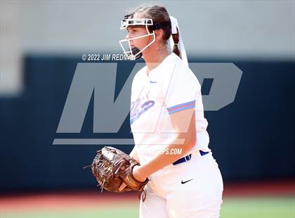 Thumbnail 3 in Bullard vs. Sweeny (UIL 4A Softball Semifinal) photogallery.