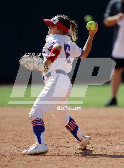 Thumbnail 2 in Bullard vs. Sweeny (UIL 4A Softball Semifinal) photogallery.