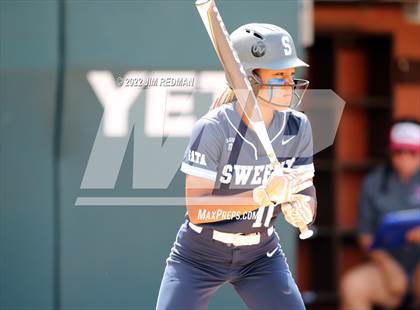Thumbnail 1 in Bullard vs. Sweeny (UIL 4A Softball Semifinal) photogallery.