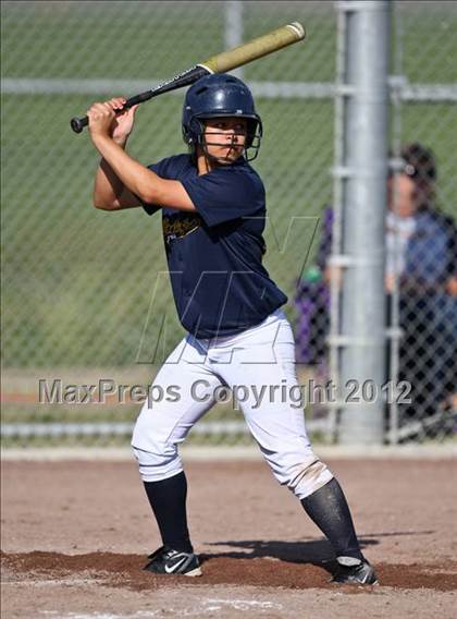 Thumbnail 2 in Highland vs Golden Valley (Mira Monte Invitational) photogallery.