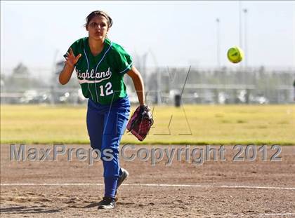 Thumbnail 2 in Highland vs Golden Valley (Mira Monte Invitational) photogallery.