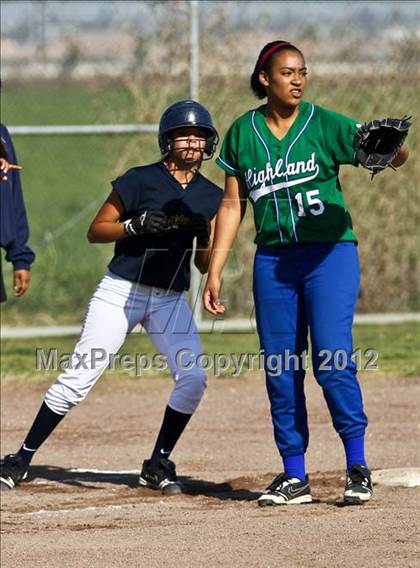 Thumbnail 1 in Highland vs Golden Valley (Mira Monte Invitational) photogallery.