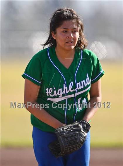 Thumbnail 1 in Highland vs Golden Valley (Mira Monte Invitational) photogallery.