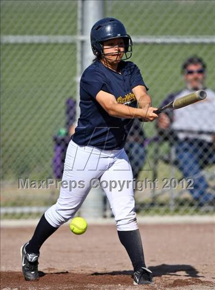 Thumbnail 1 in Highland vs Golden Valley (Mira Monte Invitational) photogallery.