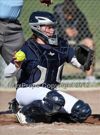 Thumbnail 3 in Highland vs Golden Valley (Mira Monte Invitational) photogallery.