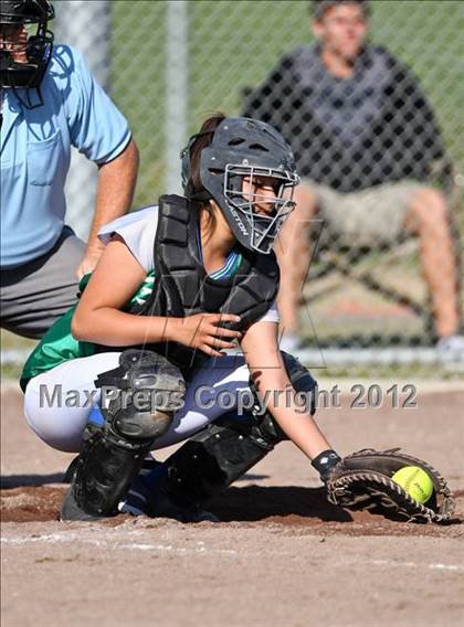 Thumbnail 3 in Highland vs Golden Valley (Mira Monte Invitational) photogallery.