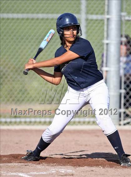 Thumbnail 1 in Highland vs Golden Valley (Mira Monte Invitational) photogallery.