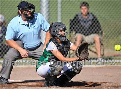 Thumbnail 2 in Highland vs Golden Valley (Mira Monte Invitational) photogallery.