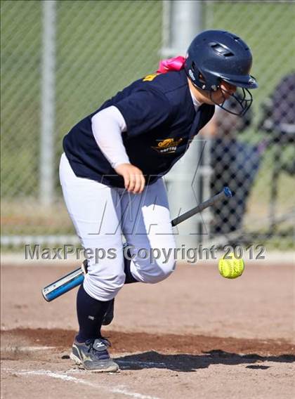 Thumbnail 3 in Highland vs Golden Valley (Mira Monte Invitational) photogallery.