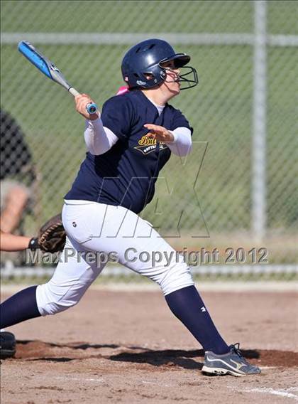 Thumbnail 1 in Highland vs Golden Valley (Mira Monte Invitational) photogallery.