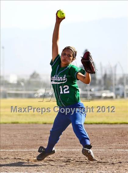 Thumbnail 1 in Highland vs Golden Valley (Mira Monte Invitational) photogallery.