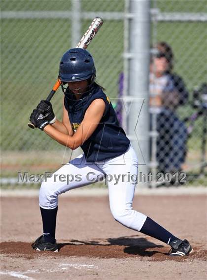 Thumbnail 3 in Highland vs Golden Valley (Mira Monte Invitational) photogallery.