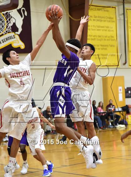 Thumbnail 1 in Lee [Robert E.] vs Warren (SACS Invitational) photogallery.