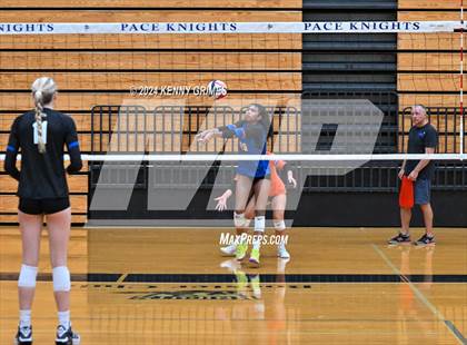 Thumbnail 2 in Mount Paran Christian vs. Columbus photogallery.