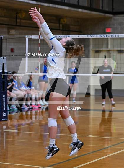 Thumbnail 1 in Mount Paran Christian vs. Columbus photogallery.